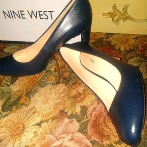 Navy Blue Nine West Pumps Sz 10